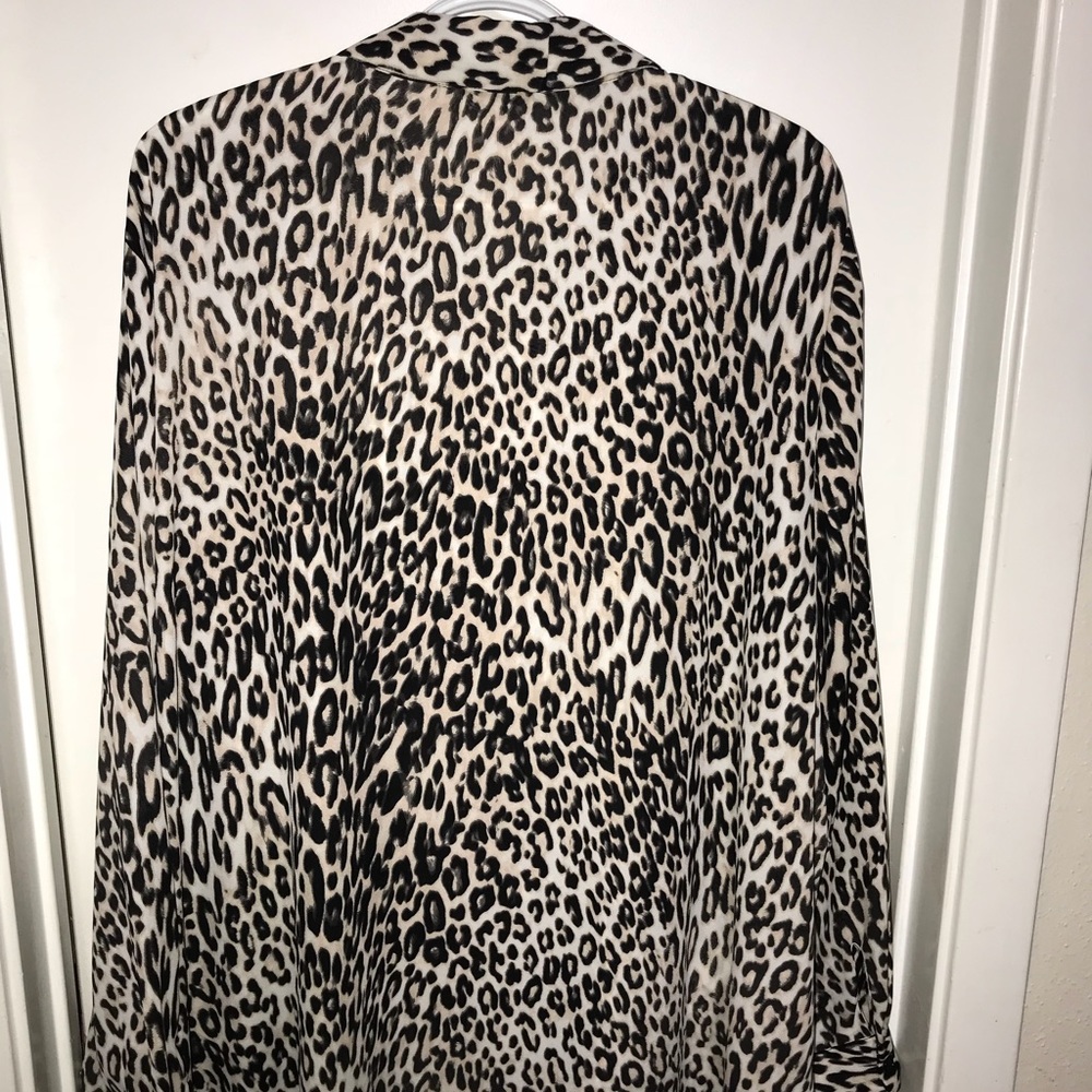 Women’s blouse - Picture 3 of 3